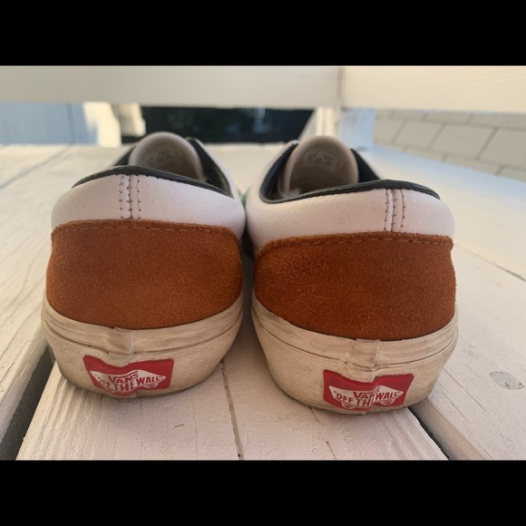 Customized Vans🌴🌴 - Picture 3 of 6